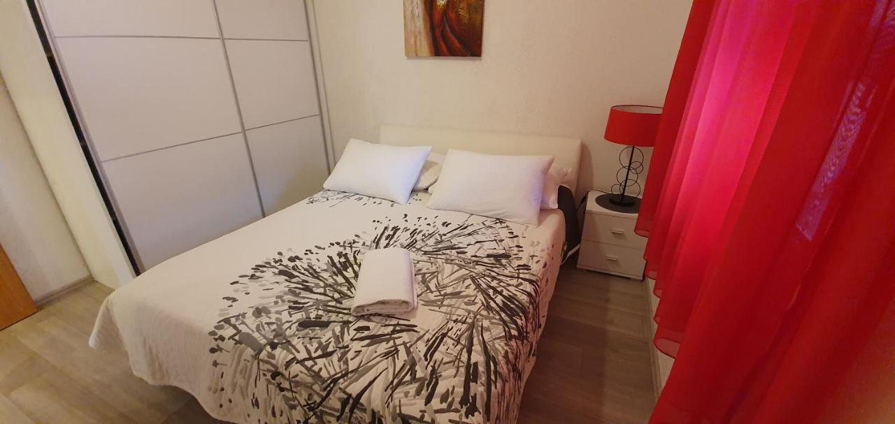 Holiday Home Jass Near Makarska Zagvozd Esterno foto