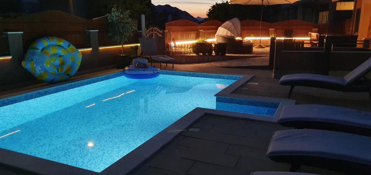 Holiday Home Jass Near Makarska Zagvozd Esterno foto